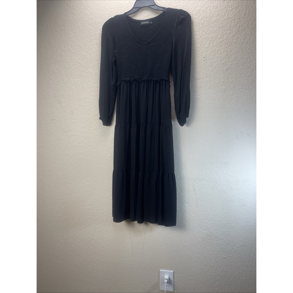 MEROKETTY Black Smocked V-Neck Long Sleeve Tiered Maxi Dress Women's Small